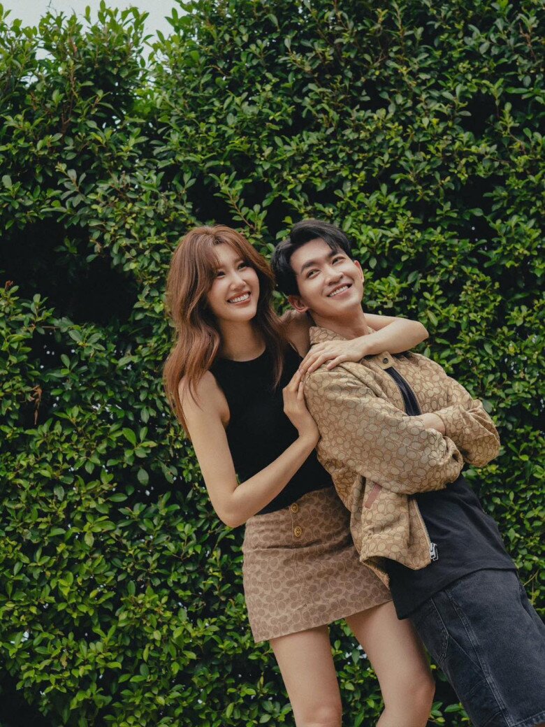 Ngoài Võ Cảnh, Thuý Ngân còn có dàn "bạn trai màn ảnh" cực phẩm, đóng với ai cũng được "đẩy thuyền" 4 Thuý Ngân đã chính thức lên tiếng về mối quan hệ hiện tại với Võ Cảnh.