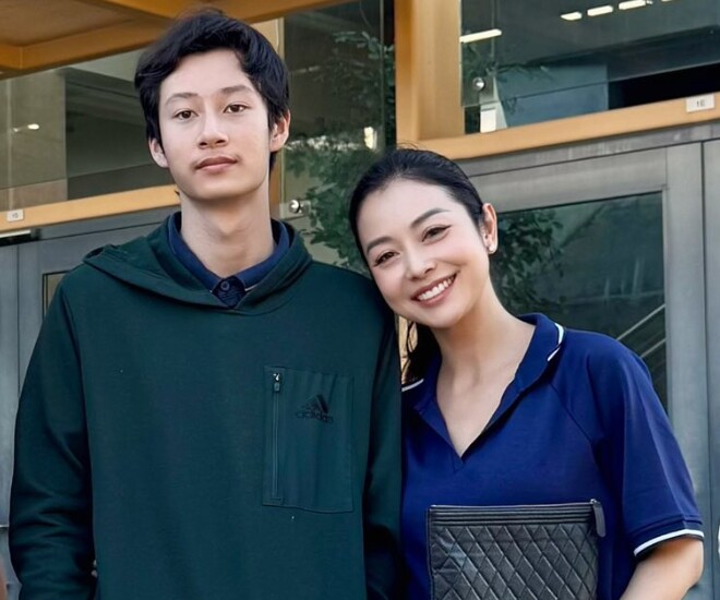 Jennifer Phạm khoe cảnh chạm môi chồng, đại gia Đức Hải lộ rõ tóc bạc vẫn phong độ sánh đôi bên vợ 14 Bảo Nam năm nay 17 tuổi, chuẩn bị vào đại học.