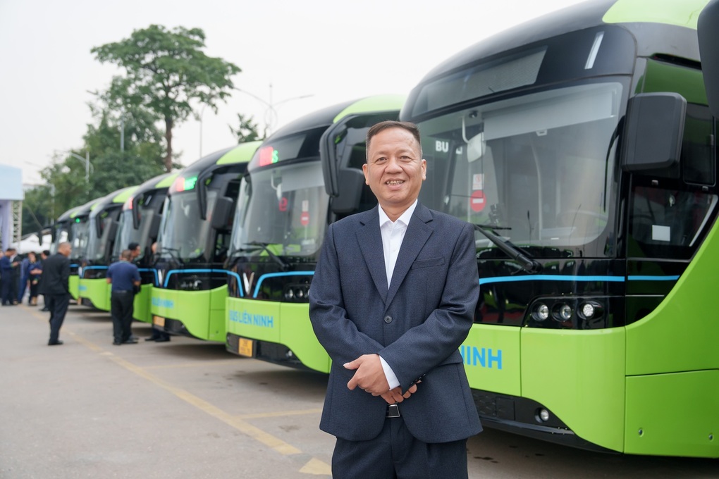 Công ty Liên Ninh chuyển đổi 100% sang xe buýt điện VinFast - 4