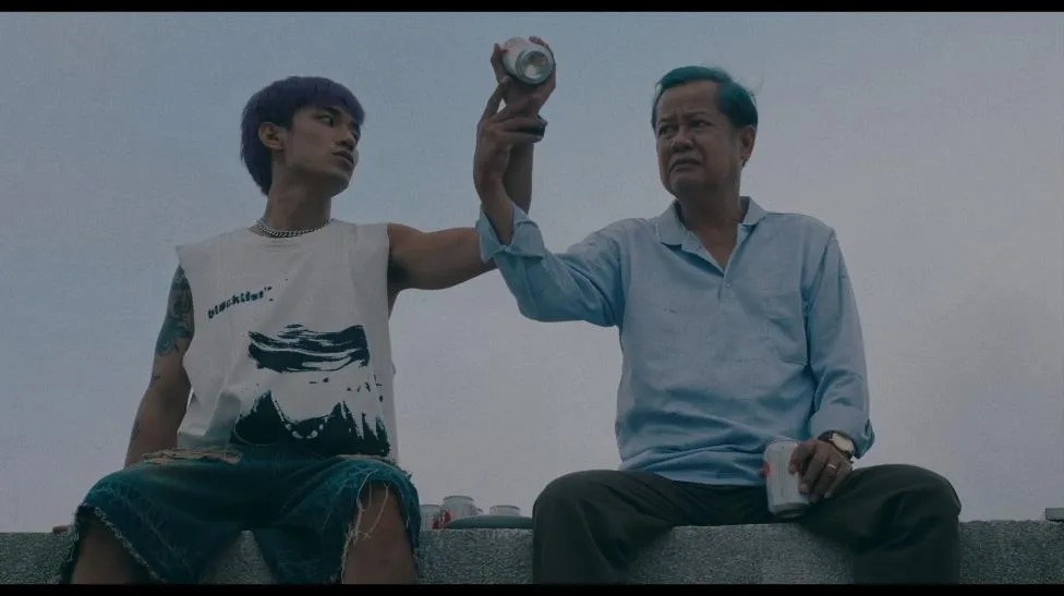 5 phim Việt flop nhất 2025: Hạng 1 còn mở đại hội bóc phốt náo loạn cõi mạng- Ảnh 4. 5 phim Việt flop nhất 2025: Hạng 1 còn mở đại hội bóc phốt náo loạn cõi mạng- Ảnh 4.