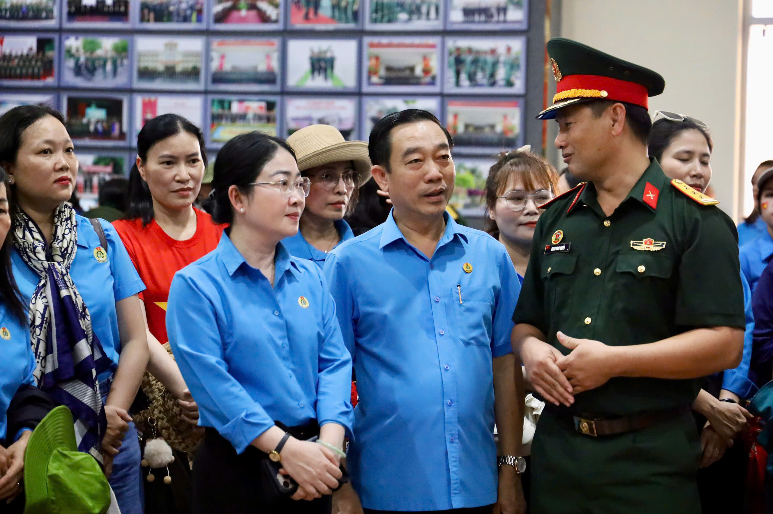 Ấm tình quân – dân trong chương trình 