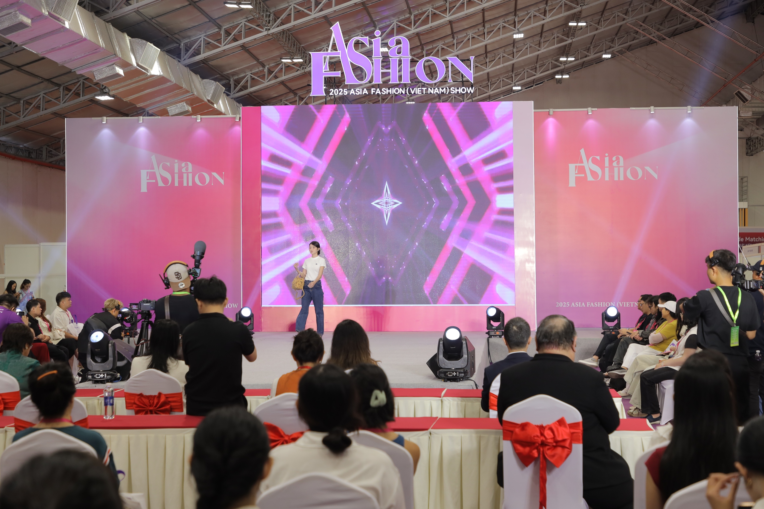 thời trang - Ảnh 4.