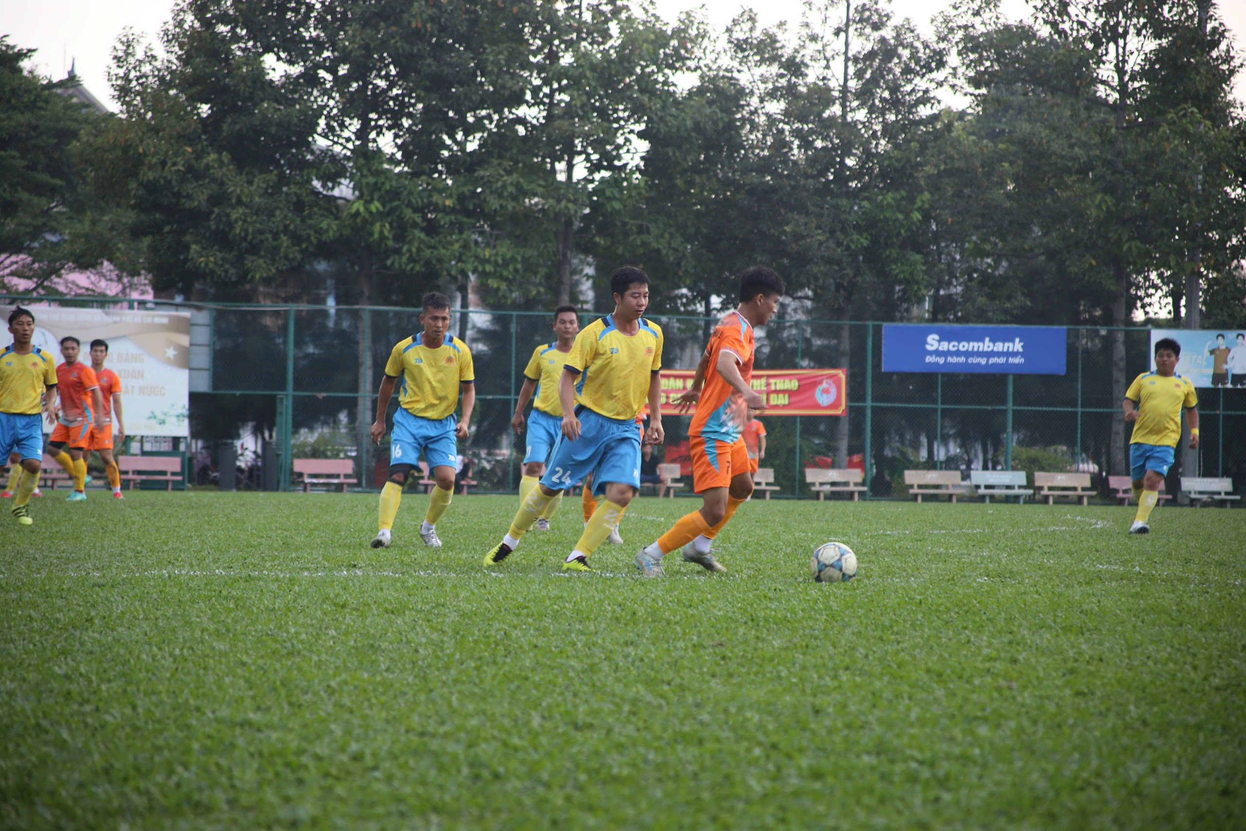 bóng đá - Ảnh 2.