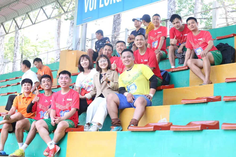 Các CĐV báo Pháp Luật TP.HCM Các CĐV báo Pháp Luật TP.HCM