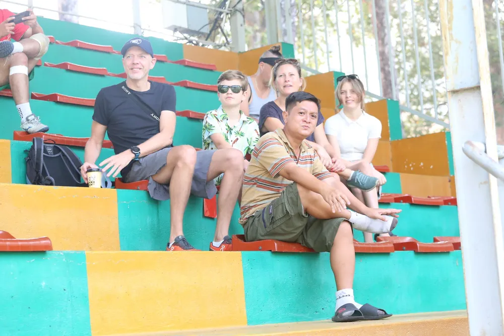 Phòng CSGT PC08 và Petrolimex vào chung kết Fair Play Cup 4 1764947699 194 Phong CSGT PC08 va Petrolimex vao chung ket Fair Play.webp