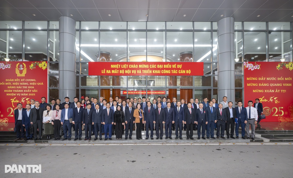 Bộ Nội vụ tiếp nhận cán bộ ngành LĐ-TBXH như chờ đón người nhà - 8