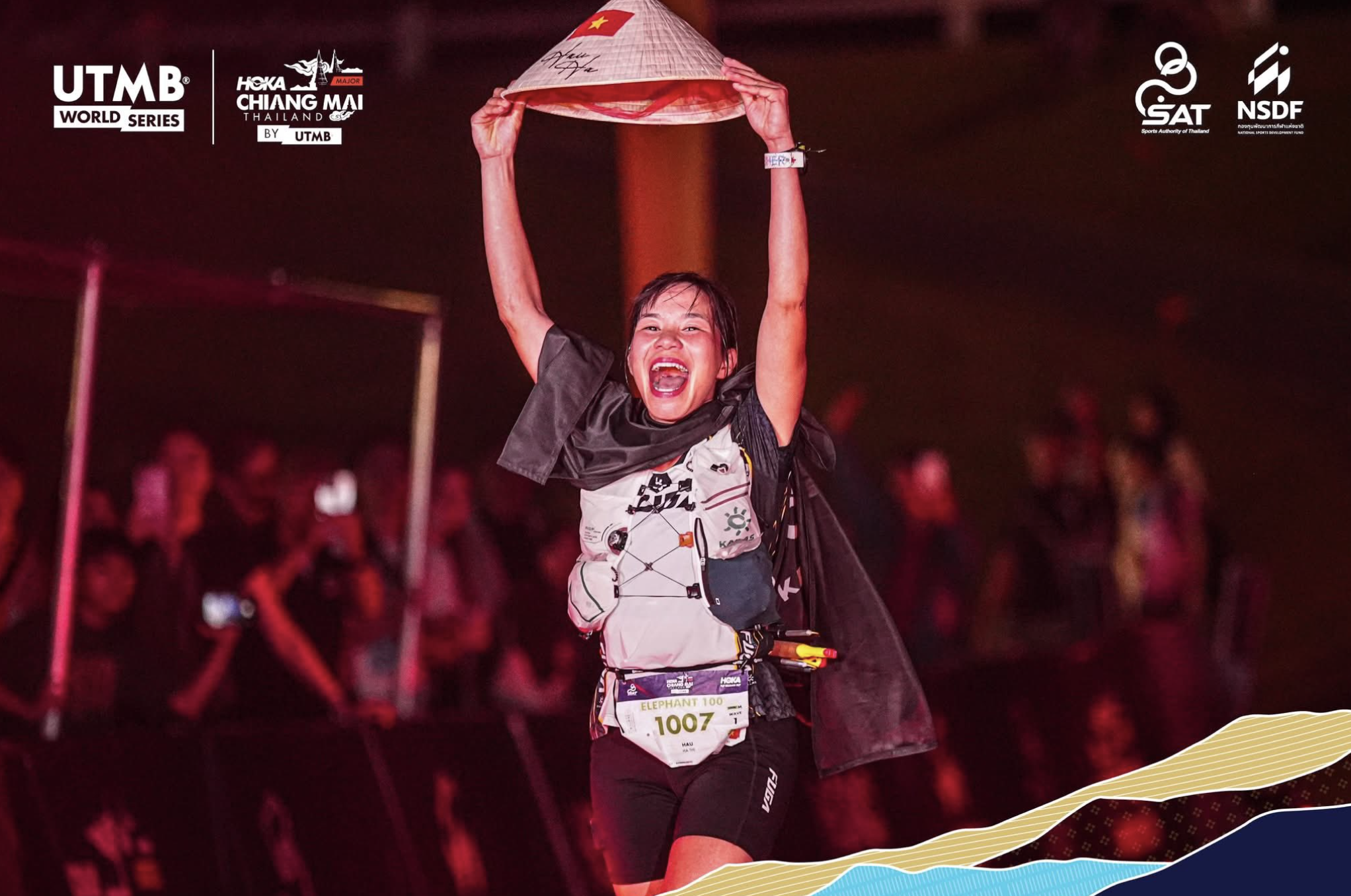 1764977753 140 Sieu nhan Ha Thi Hau chinh phuc dinh cao 100