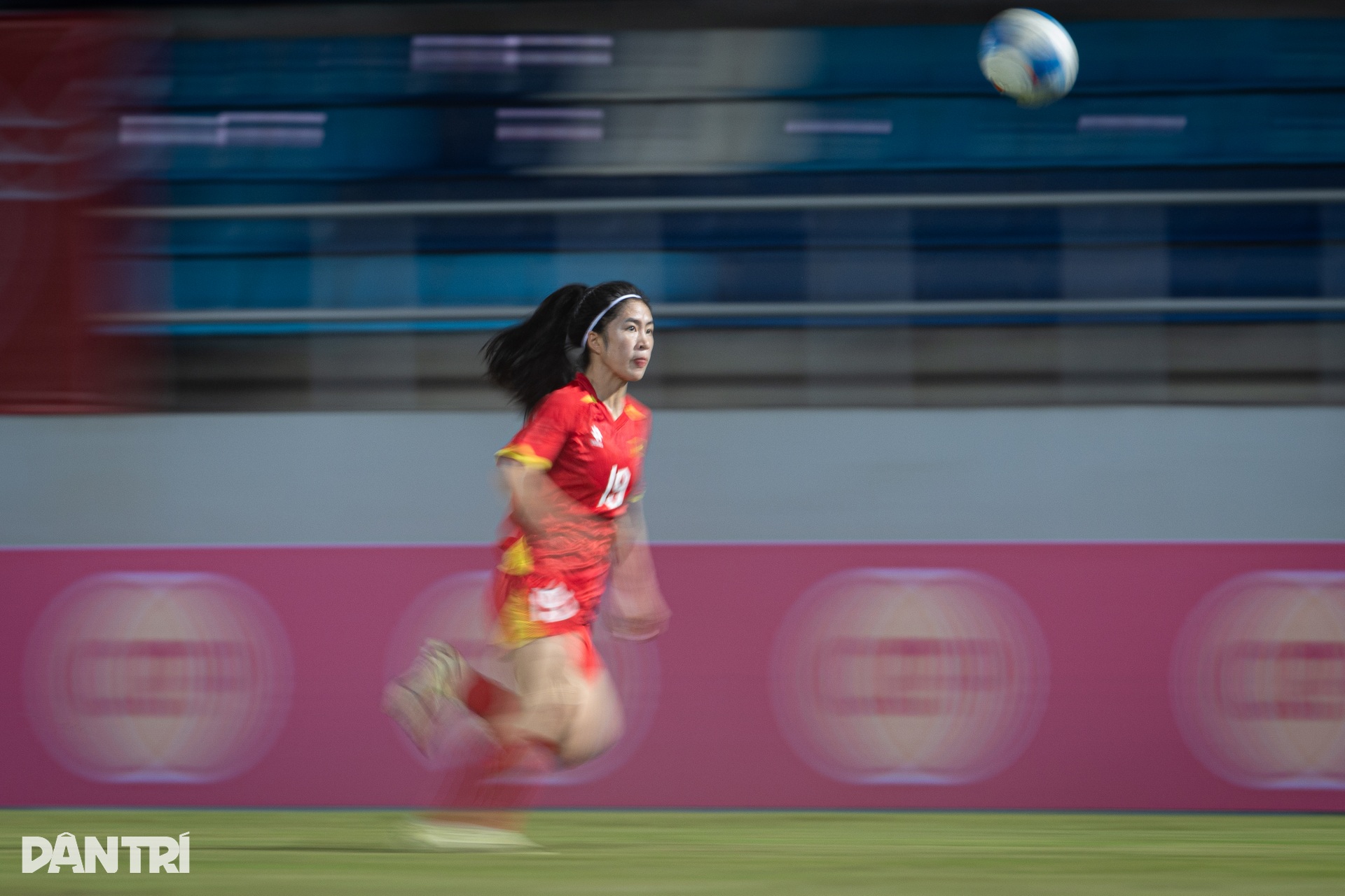 Cánh én Thanh Nhã tái xuất, góp sức vào chiến thắng 7-0 trước Malaysia - 4 Cánh én Thanh Nhã tái xuất, góp sức vào chiến thắng 7-0 trước Malaysia - 4