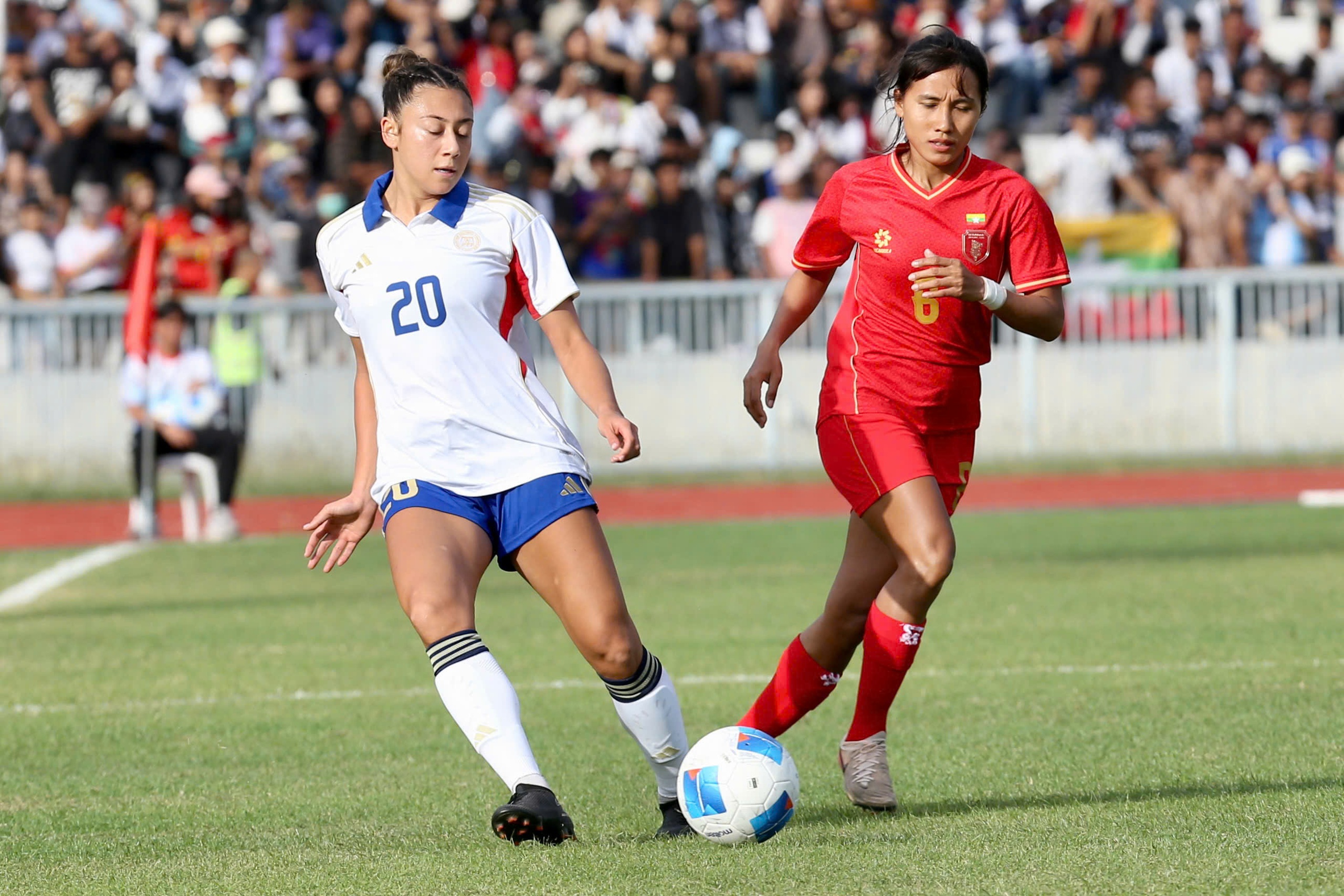 Lộ diện kênh phát trận nóng đội tuyển nữ Việt Nam: Philippines đáng ngại chứ không đáng sợ- Ảnh 4. Lộ diện kênh phát trận nóng đội tuyển nữ Việt Nam: Philippines đáng ngại chứ không đáng sợ- Ảnh 4.