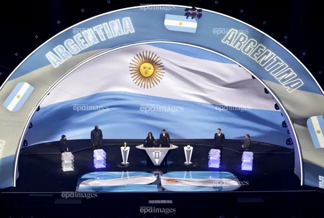 Nhà đương kim vô địch Argentina rơi vào bảng đấu dễ thở với Algeria, Áo, Jordan. Ảnh: EPA. boc-tham-world-cup-2026-anh-va-brazil-vao-bang-tu-than (1).jpg