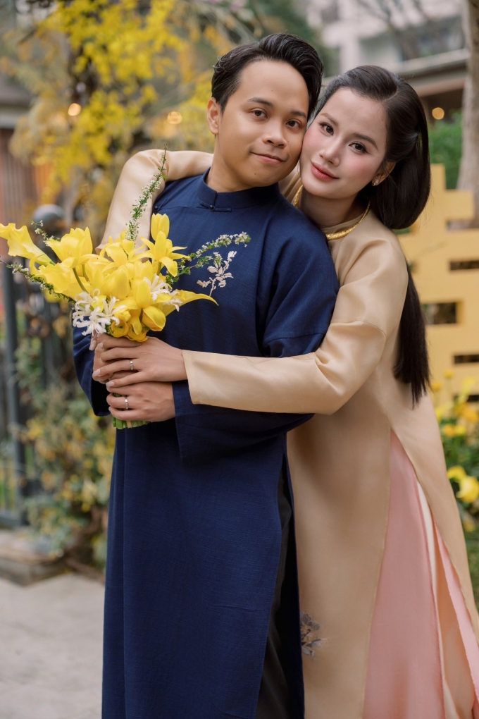 Hương Ly và chồng trong ngày cưới.