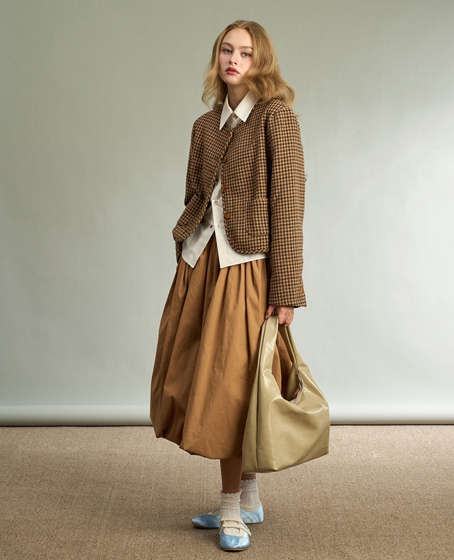 Họa tiết cổ điển 'tái xuất', bí quyết làm nên bản phối đẹp nhất mùa 3 Họa tiết cổ điển 'tái xuất', bí quyết của bản phối đẹp nhất mùa - Ảnh 3.