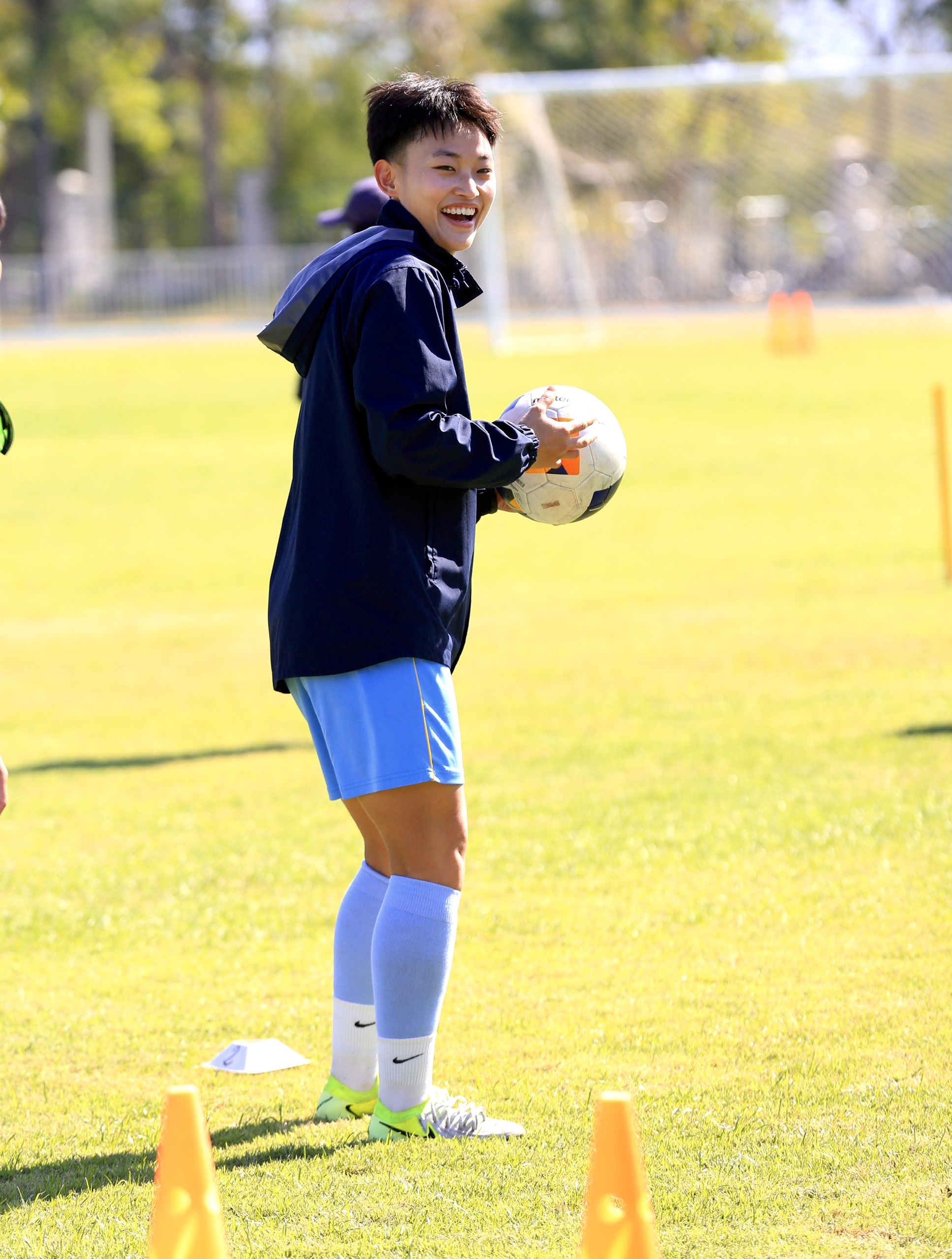 Người trám chỗ Huỳnh Như ở trận hủy diệt Malaysia nói điều bất ngờ, mơ chạm tay vào vàng SEA Games- Ảnh 7. Người trám chỗ Huỳnh Như ở trận hủy diệt Malaysia nói điều bất ngờ, mơ chạm tay vào vàng SEA Games- Ảnh 7.