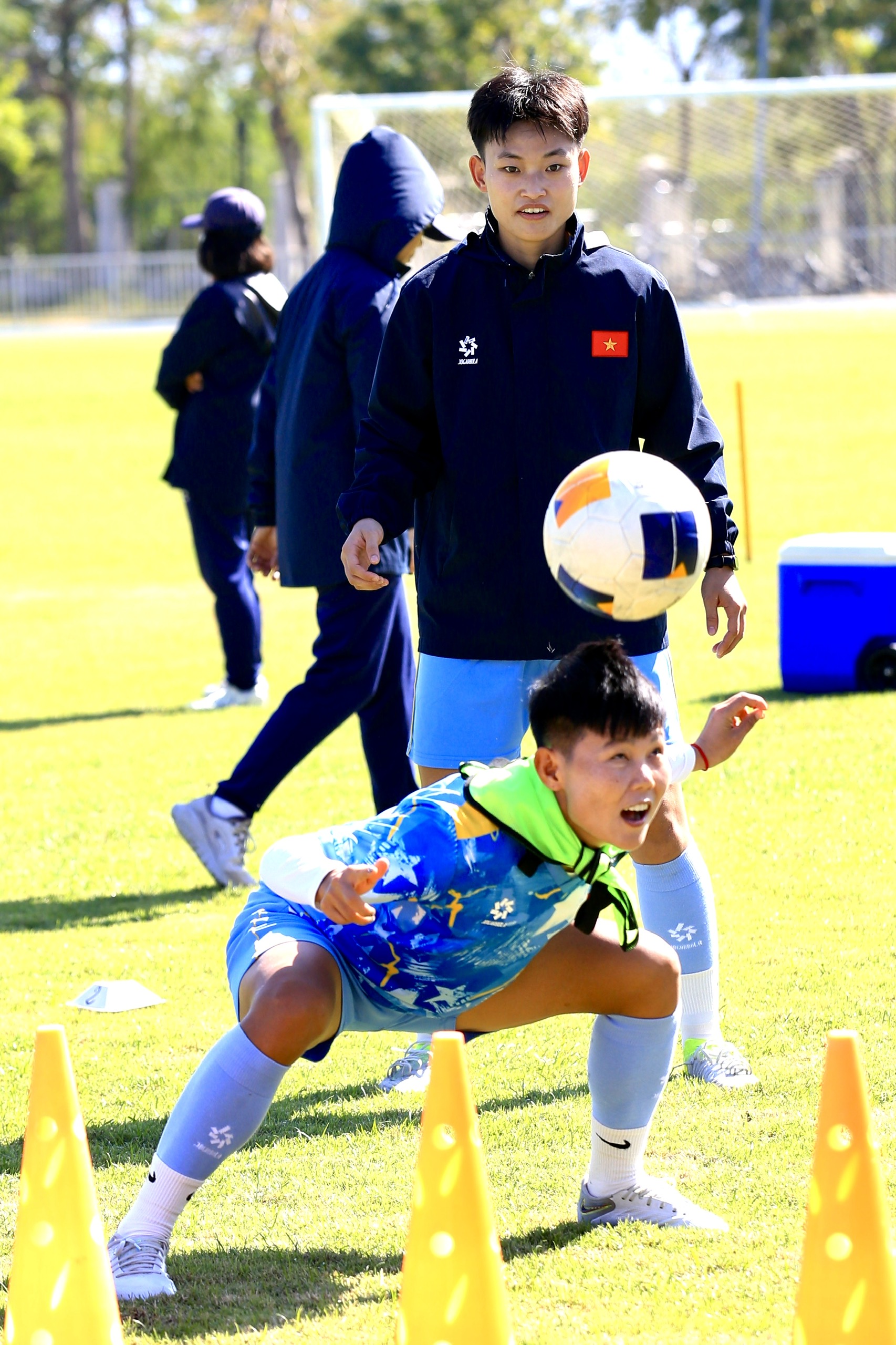 Người trám chỗ Huỳnh Như ở trận hủy diệt Malaysia nói điều bất ngờ, mơ chạm tay vào vàng SEA Games- Ảnh 8. Người trám chỗ Huỳnh Như ở trận hủy diệt Malaysia nói điều bất ngờ, mơ chạm tay vào vàng SEA Games- Ảnh 8.