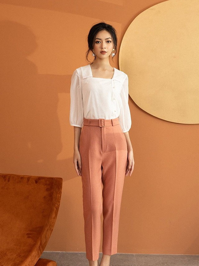 Áo cổ vuông tôn bờ vai mảnh mai, gợi nét nữ tính êm ái- Ảnh 7.