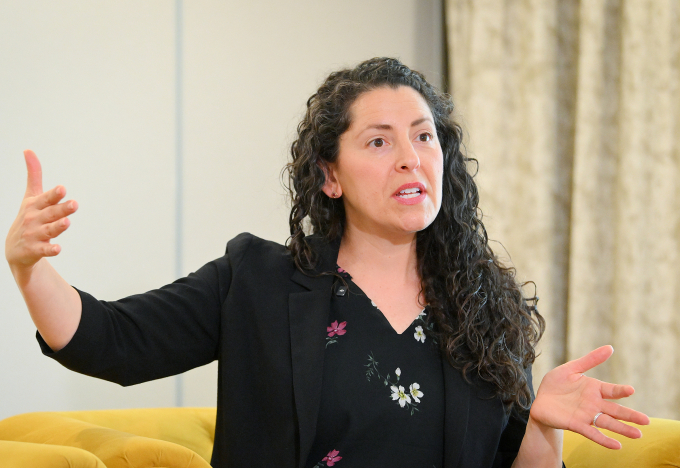 TS Aimée R. Kreimer chia sẻ về nghiên cứu. Ảnh: Thanh Nguyễn