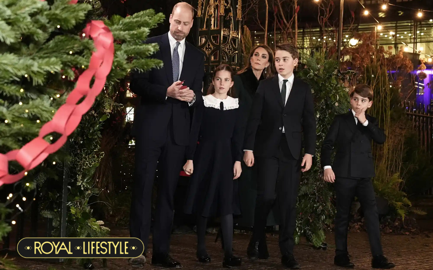 Tái xuất của gia đình Kate Middleton tại Westminster Abbey: Visual hoàng gia gây xúc động - Ảnh 3.