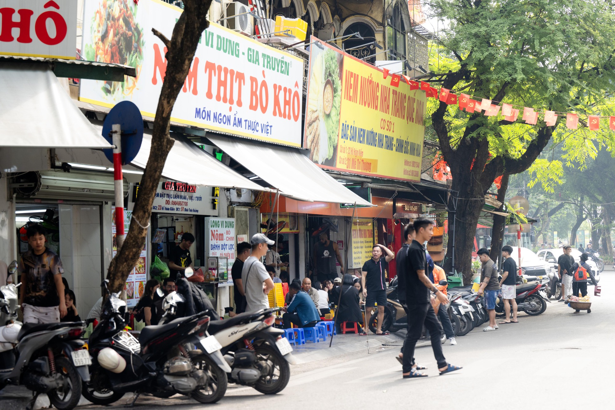 Hàng quán vỉa hè Hà Nội thế nào sau khi siết chặt trật tự?- Ảnh 12.