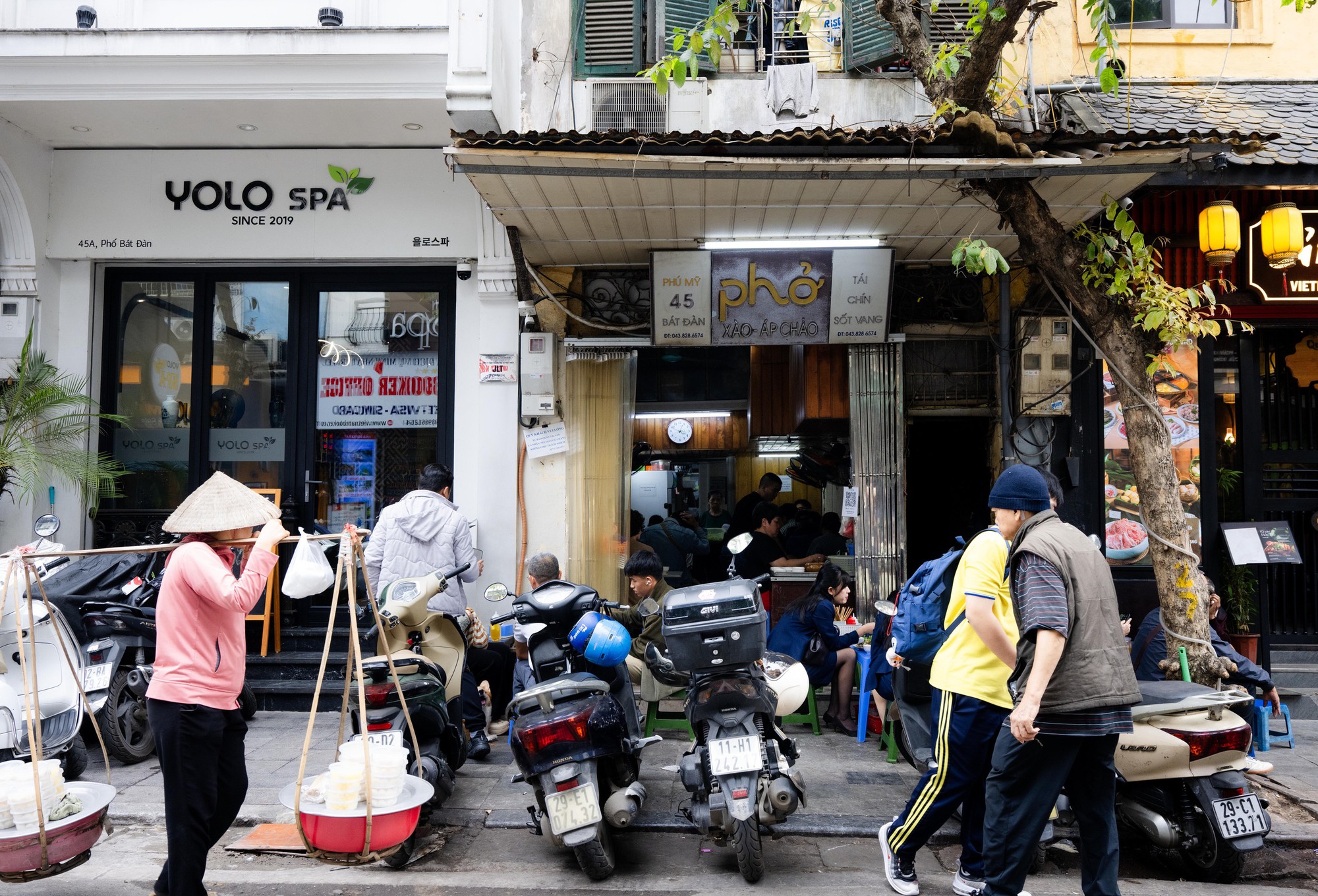 Hàng quán vỉa hè Hà Nội thế nào sau khi siết chặt trật tự?- Ảnh 13.