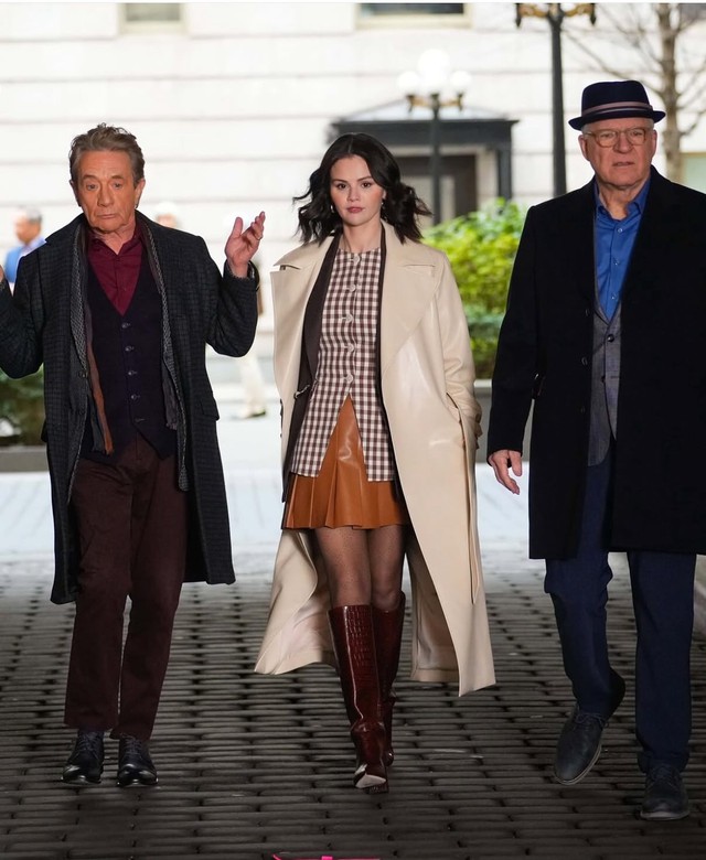 Mùa của những gam màu trung tính đã đến, phối đồ kiểu gì cũng đẹp 4 Mùa của những gam màu trung tính đã đến, phối đồ kiểu gì cũng đẹp - Ảnh 4.