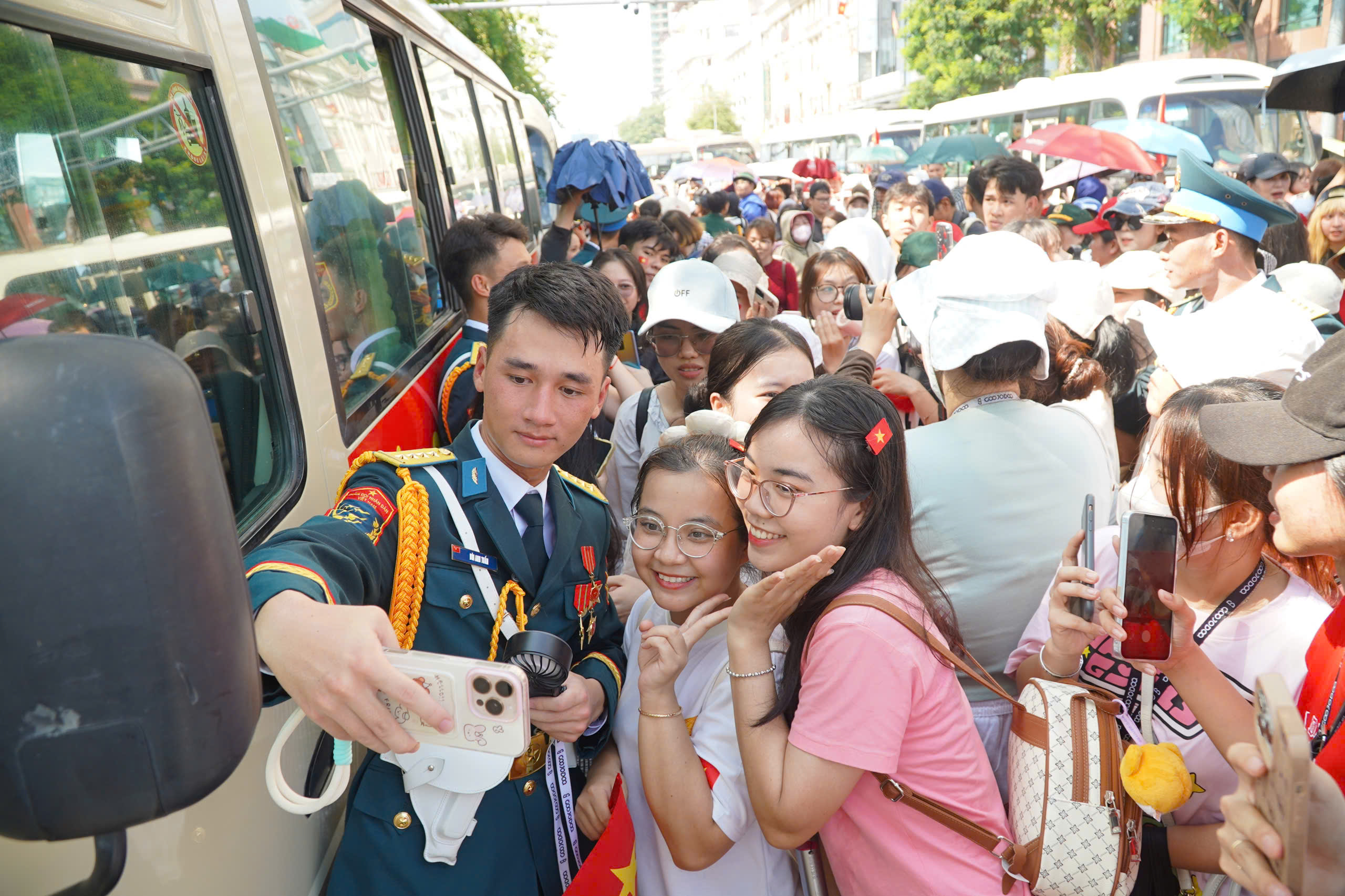 Sau diễu binh, diễu hành dịp 30-4, TP HCM đề xuất có 