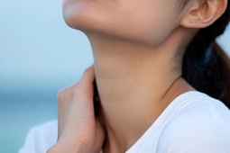 Dấu hiệu âm thầm cảnh báo rối loạn tuyến giáp