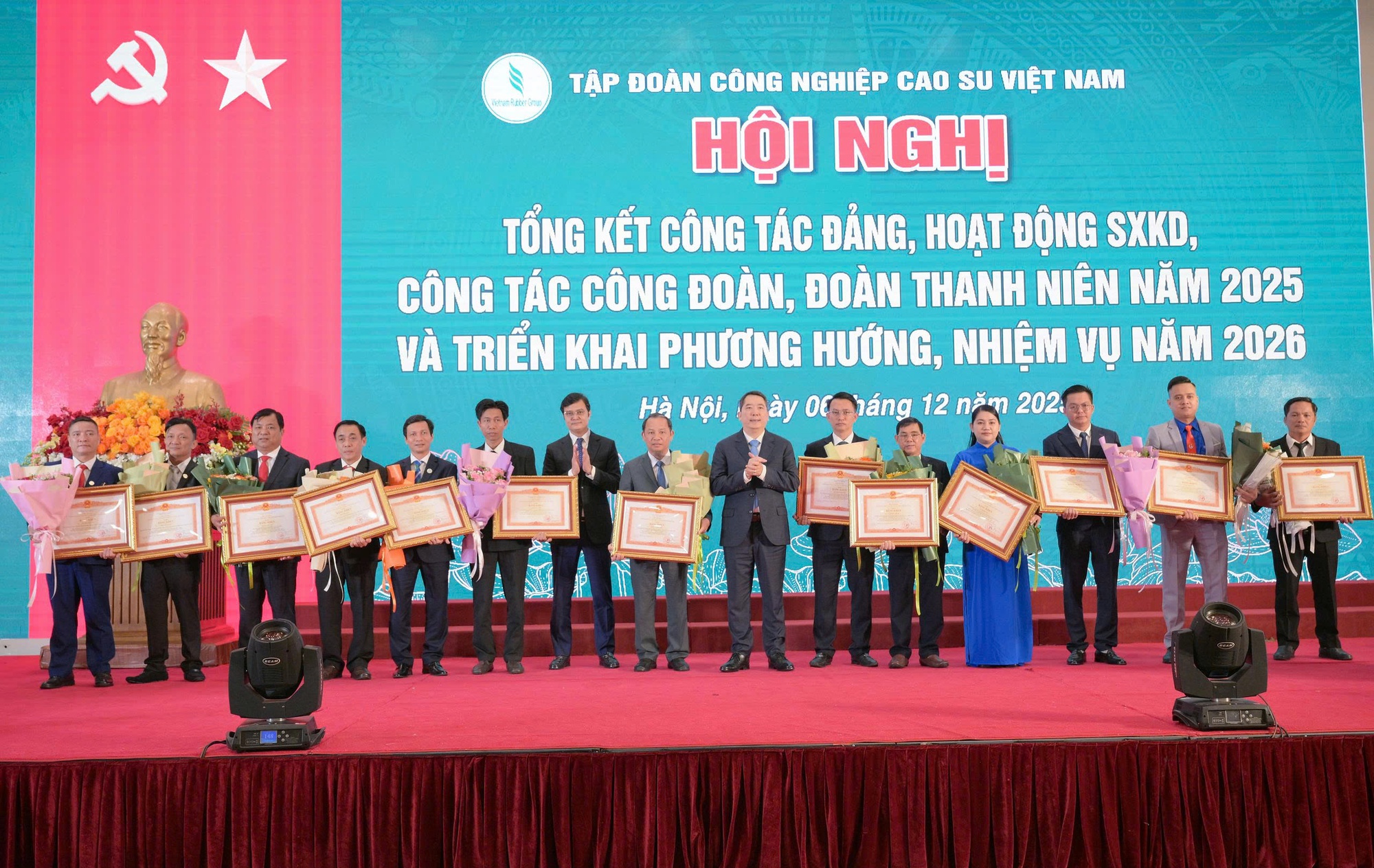 Lãi gần 7.000 tỉ đồng, VRG dồn lực đầu tư vào khu công nghiệp xanh, điện sạch- Ảnh 4.