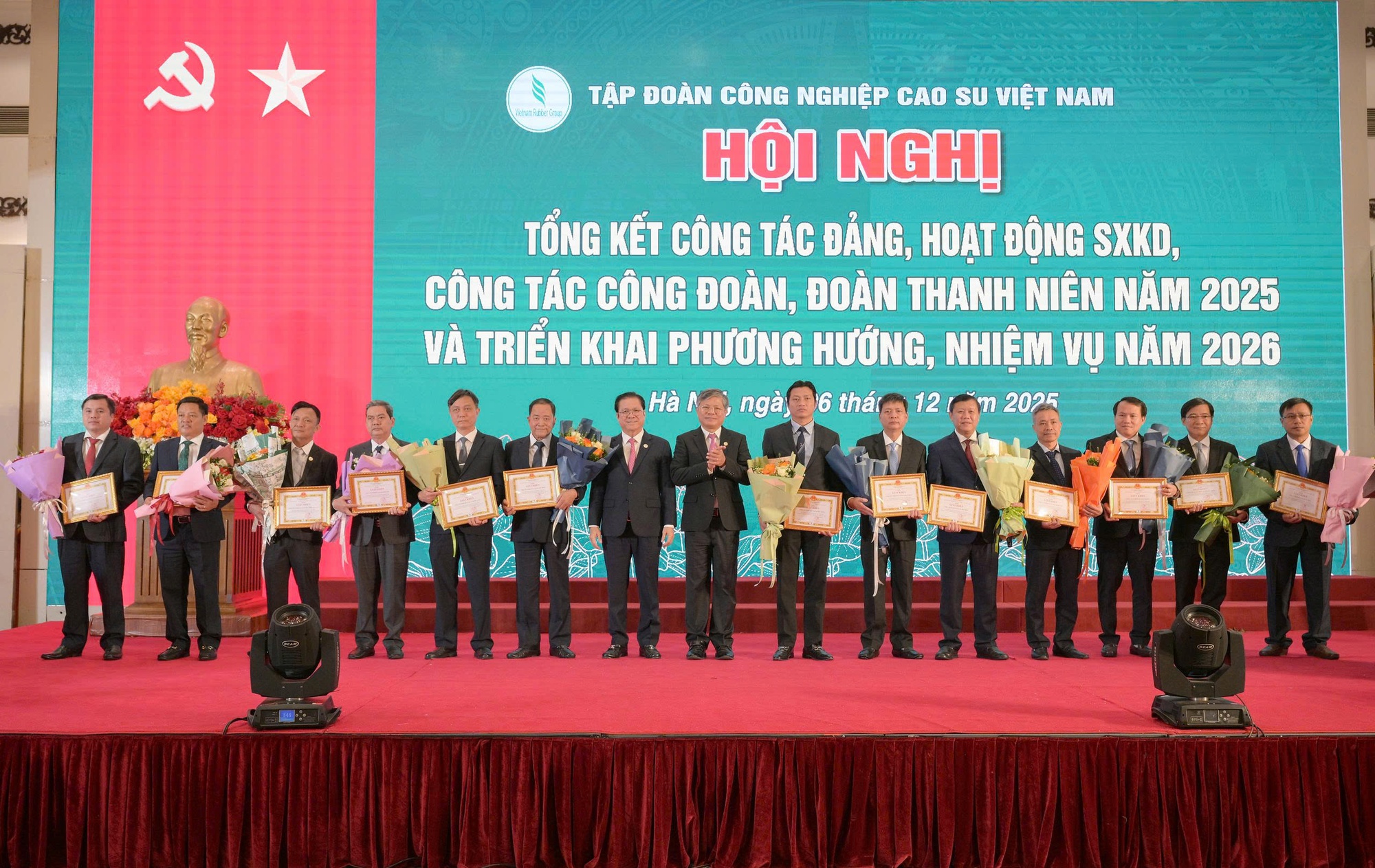 Lãi gần 7.000 tỉ đồng, VRG dồn lực đầu tư vào khu công nghiệp xanh, điện sạch- Ảnh 5.