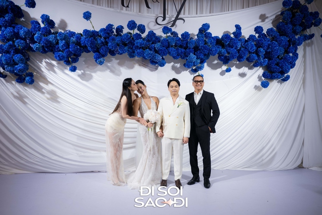 Đám cưới Hương Ly tại Hà Nội: Cô dâu che bụng lùm lùm, Hoa hậu Khánh Vân và dàn mỹ nhân đổ bộ - Ảnh 4.