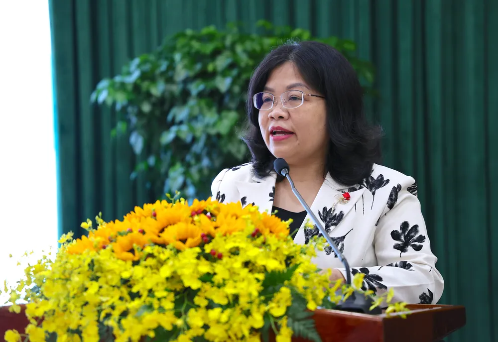 Bà Nguyễn Trường Nhật Phượng, Phó Chủ tịch HĐND TP.HCM, phát biểu khai mạc hội thảo. Ảnh: LÊ THOA chinh-quyen-hai-cap-1.JPG