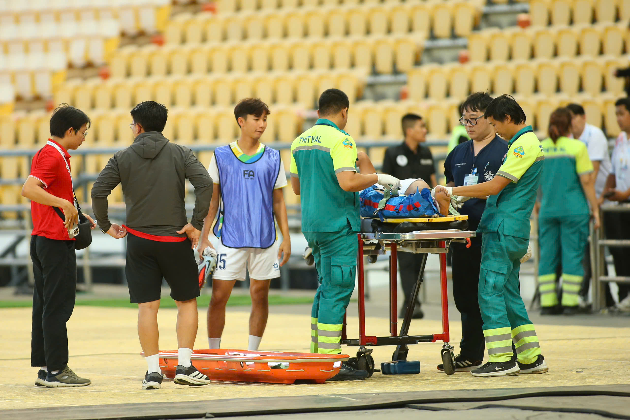 HLV Malaysia ngợi khen U.23 Việt Nam là ứng viên vô địch hàng đầu, nhưng… ‘chúng tôi sẽ thắng’- Ảnh 5. HLV Malaysia ngợi khen U.23 Việt Nam là ứng viên vô địch hàng đầu, nhưng… ‘chúng tôi sẽ thắng’- Ảnh 5.