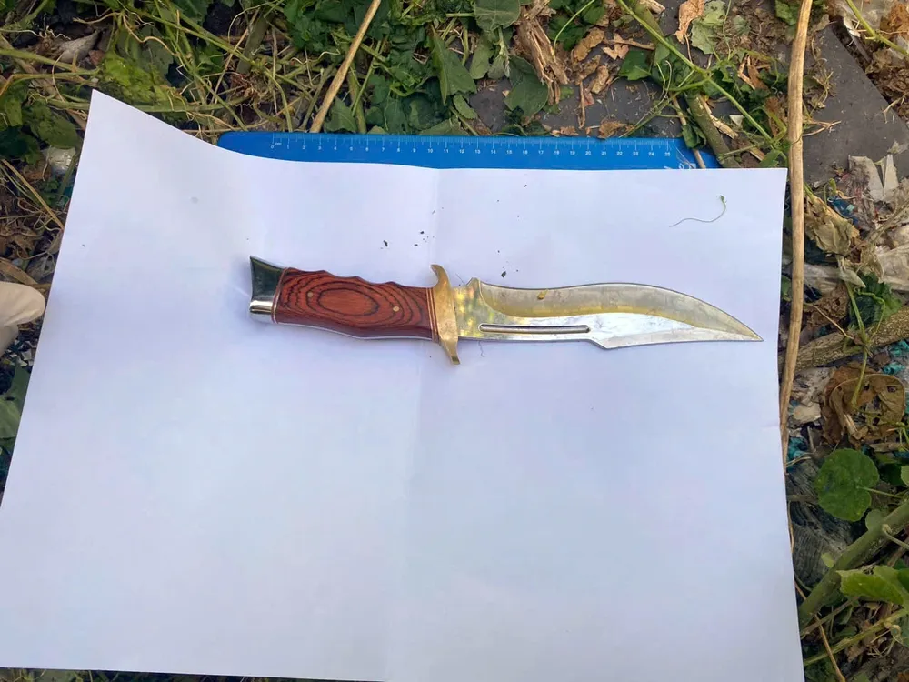 Hung khí gây án tại bờ kè Phan Thiết đã truy tìm được. Hung khí gây án tại bờ kè Phan Thiết đã truy tìm được.