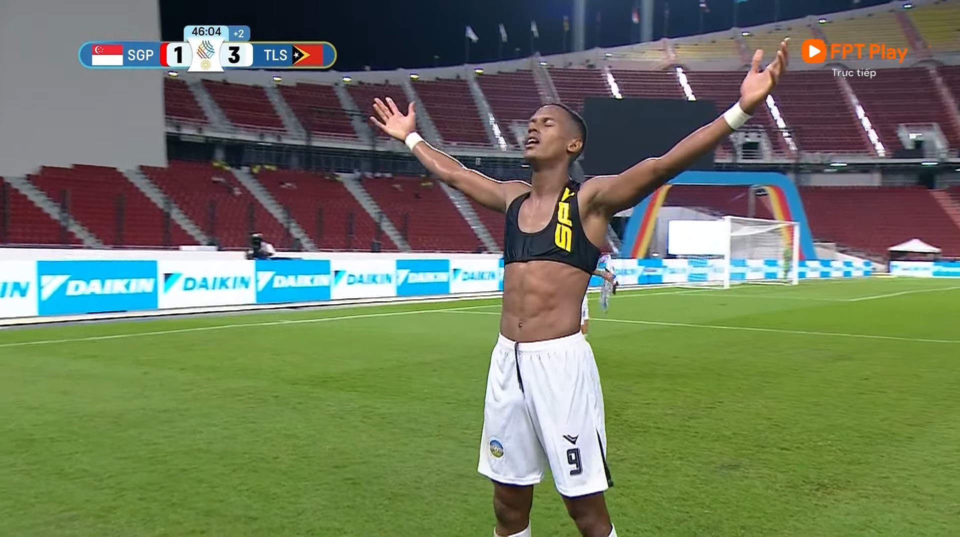 Thú vị: Luis Figo và Cannavaro giúp Đông Timor gây sốc, ngược dòng quật ngã U.23 Singapore- Ảnh 3.