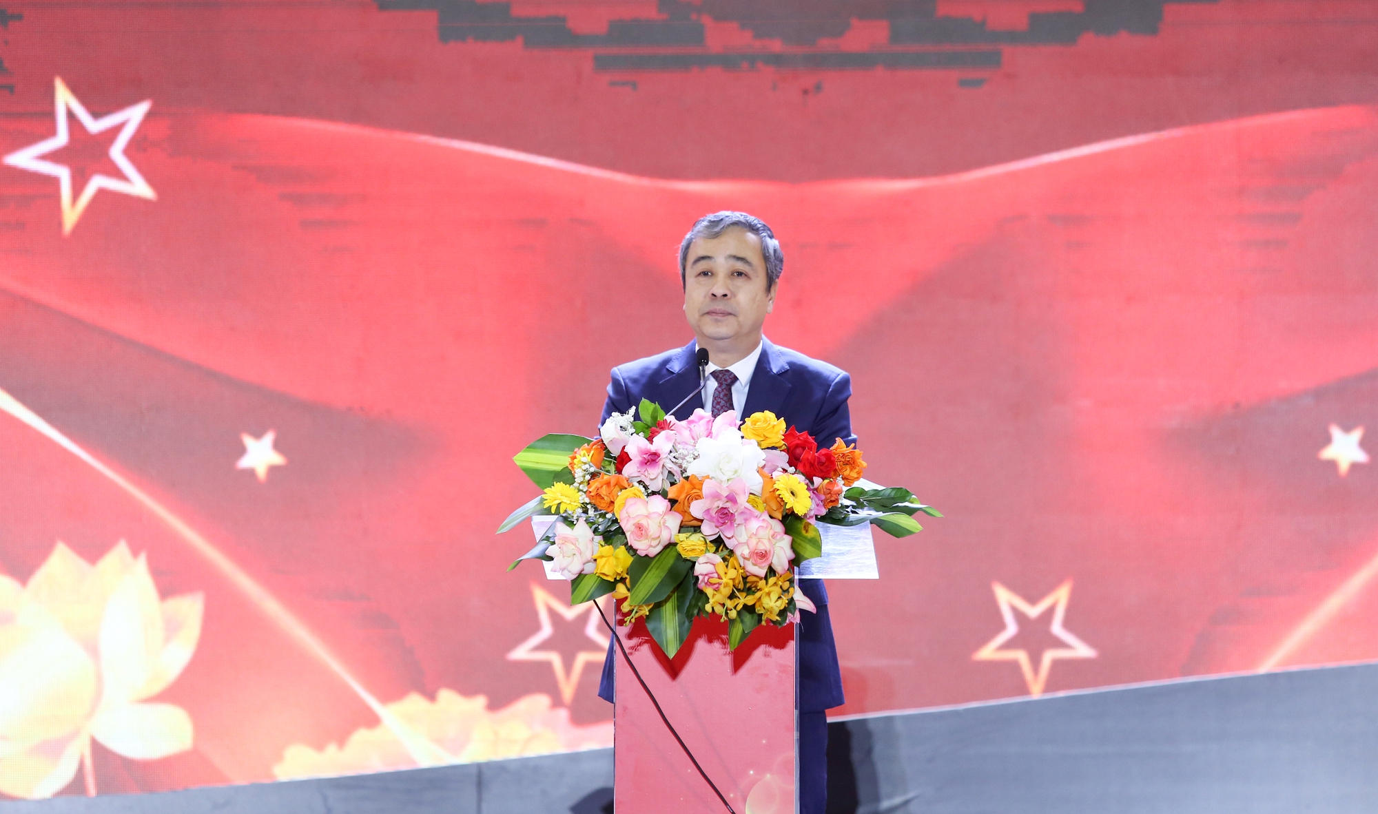 Tôn vinh điển hình học tập và làm theo tư tưởng, đạo đức, phong cách Hồ Chí Minh - Ảnh 4.