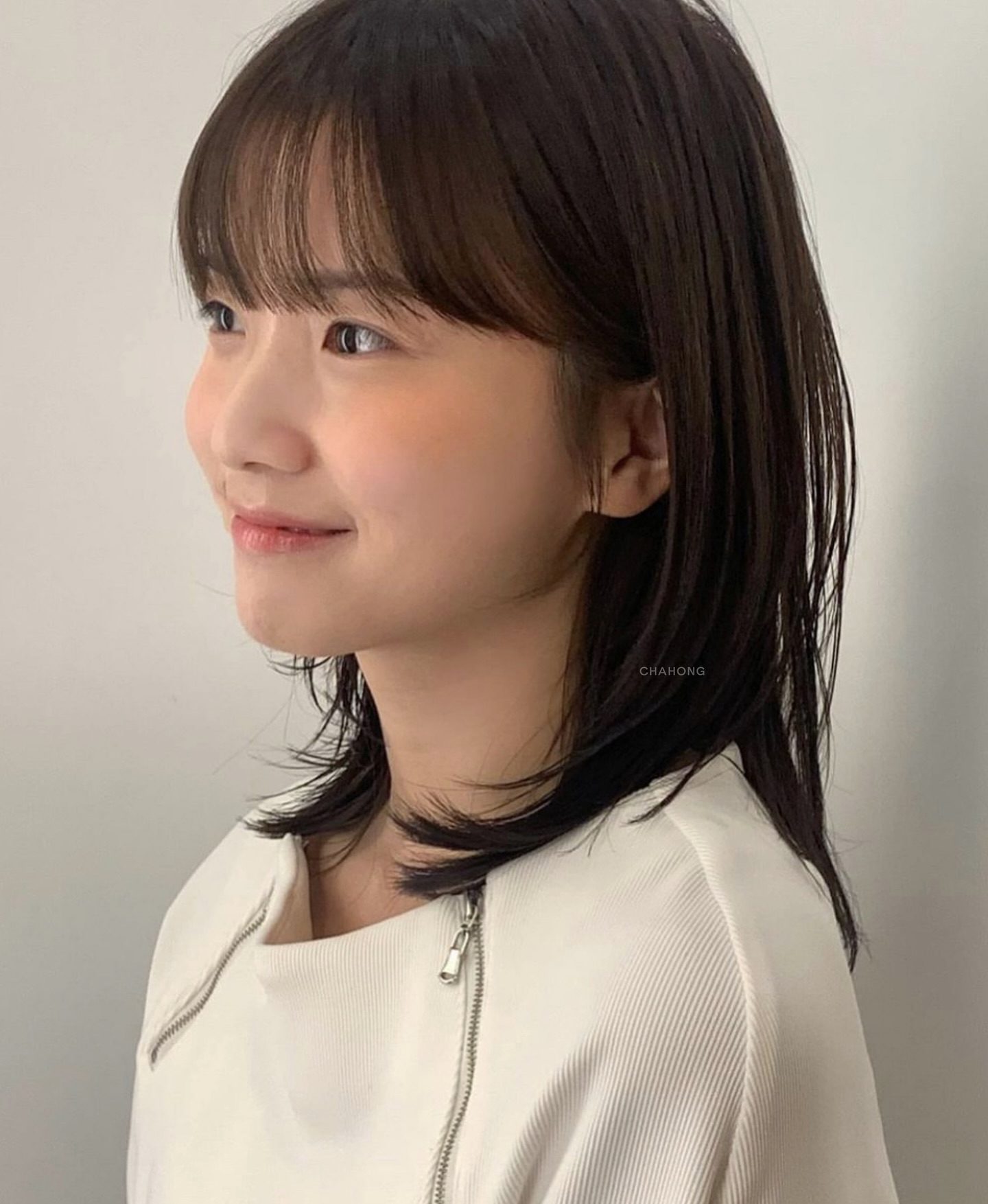 1765043196 267 5 kieu toc hack tuoi tot nhat giua vo van