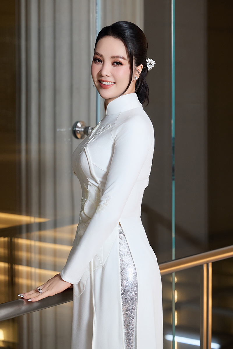 1765043229 251 A hau Thuy Van tiet lo ly do giau kin