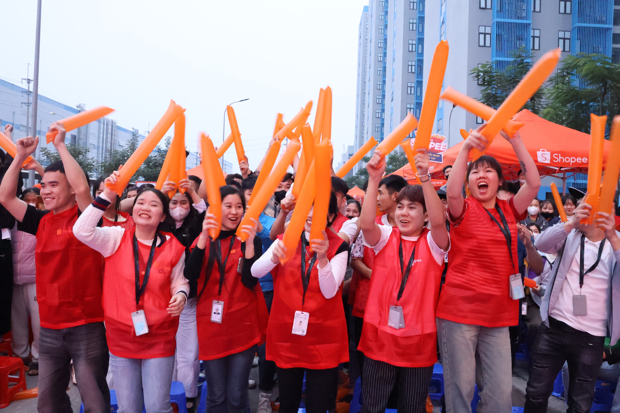 Người lao động "cháy hết mình" tại chương trình "Công xưởng hạnh phúc" 7 Người lao động