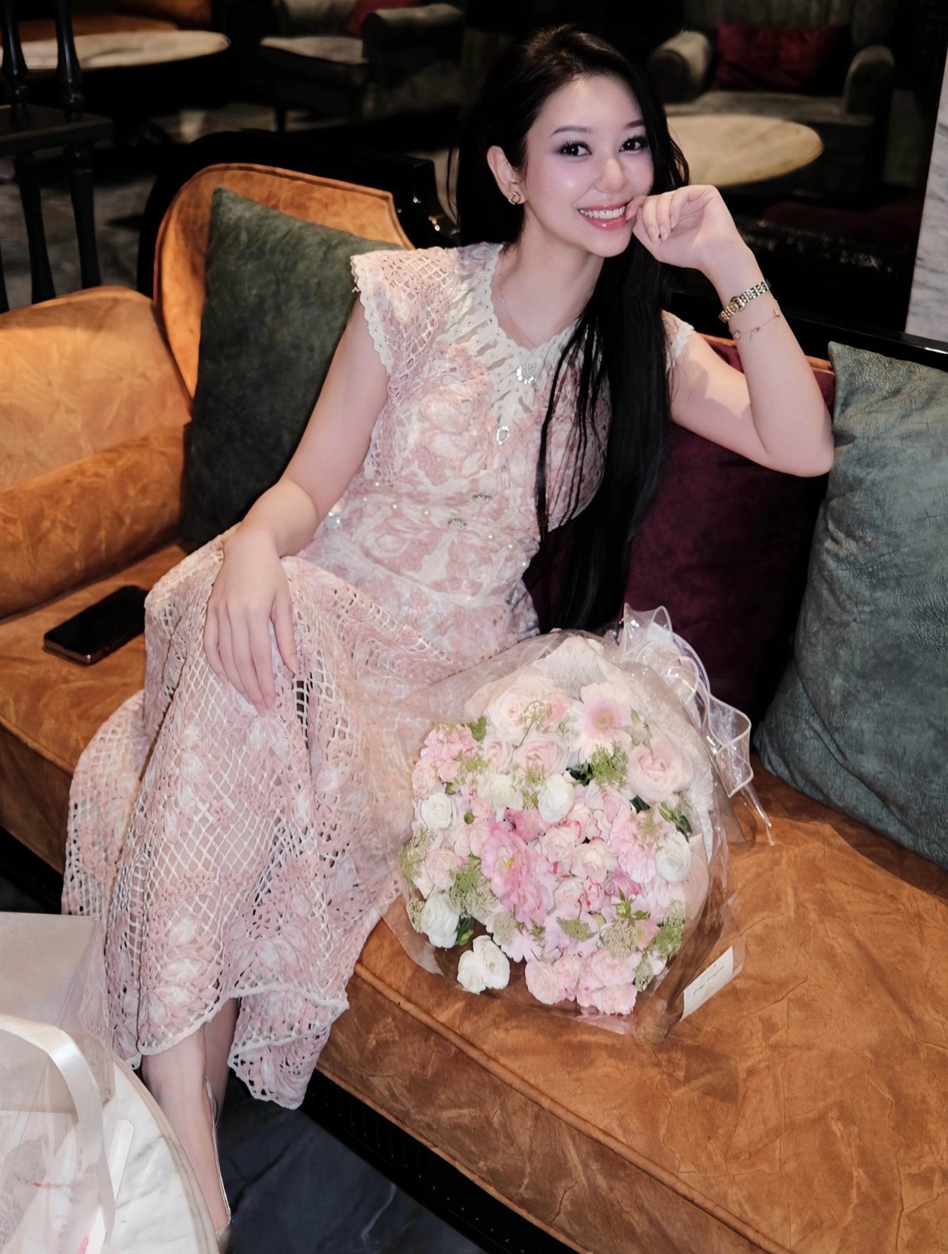 Vẻ đẹp lai Tây cuốn hút của nữ diễn viên vào vai gái đểu phim VTV - 6 Vẻ đẹp lai Tây cuốn hút của nữ diễn viên vào vai gái đểu phim VTV - 6