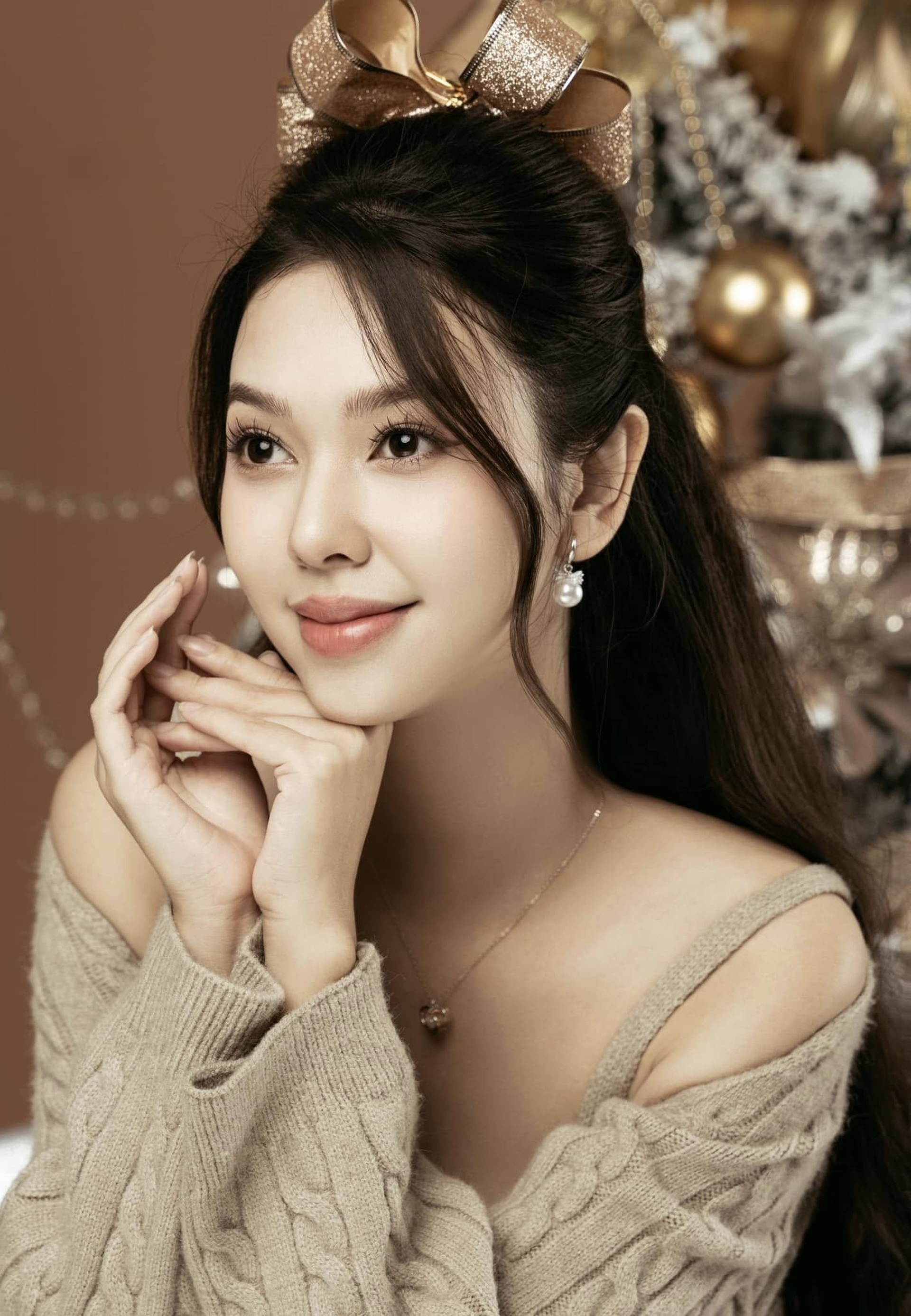 Vẻ đẹp lai Tây cuốn hút của nữ diễn viên vào vai gái đểu phim VTV - 8 Vẻ đẹp lai Tây cuốn hút của nữ diễn viên vào vai gái đểu phim VTV - 8