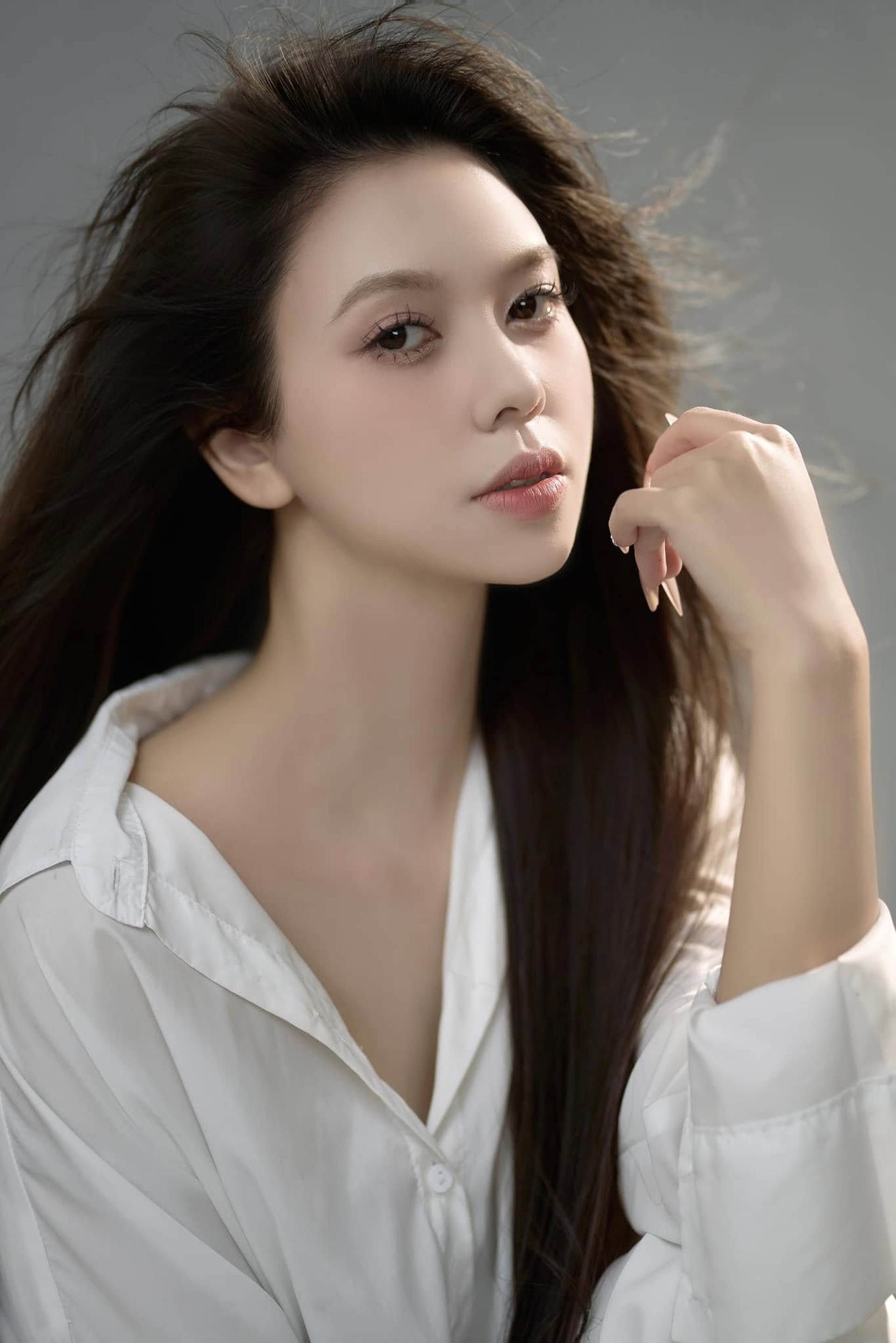 Vẻ đẹp lai Tây cuốn hút của nữ diễn viên vào vai gái đểu phim VTV - 9 Vẻ đẹp lai Tây cuốn hút của nữ diễn viên vào vai gái đểu phim VTV - 9