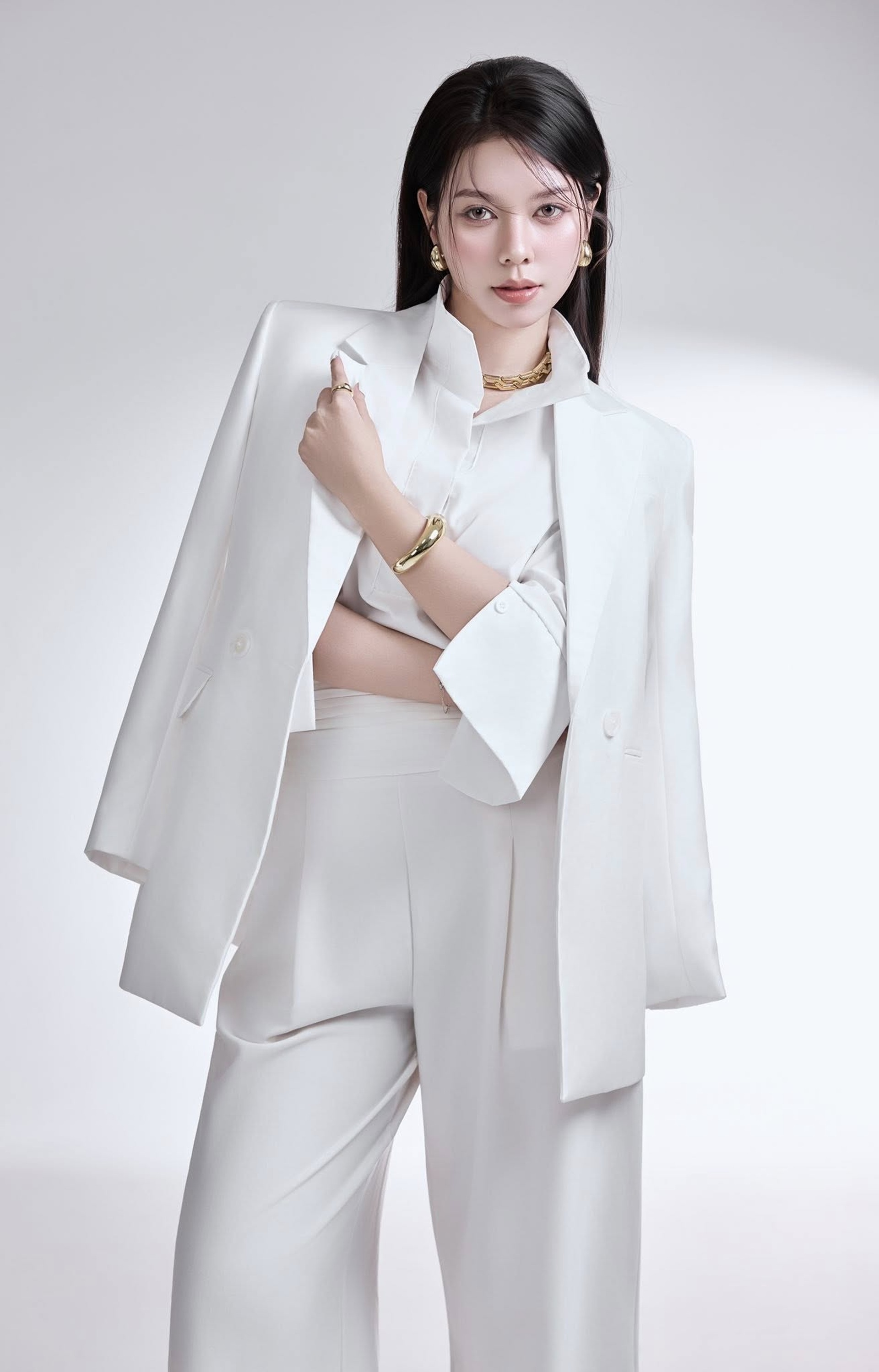 Vẻ đẹp lai Tây cuốn hút của nữ diễn viên vào vai gái đểu phim VTV - 15 Vẻ đẹp lai Tây cuốn hút của nữ diễn viên vào vai gái đểu phim VTV - 15