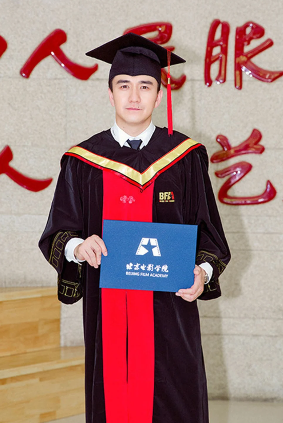 Dàn sao đình đám rủ nhau đi học tiến sĩ, quyết không 