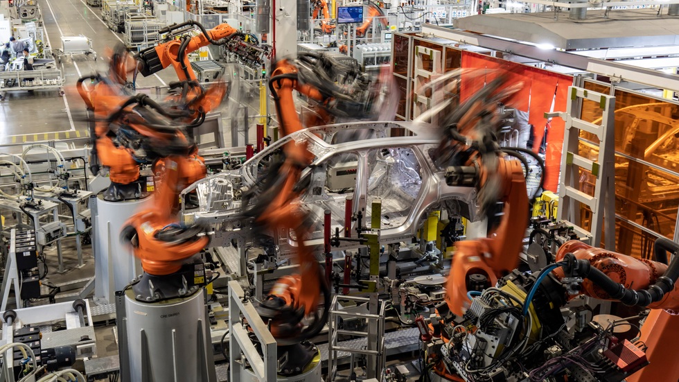 Trung Quốc lắp 300.000 robot/năm: Cuộc đua không đối thủ - 2