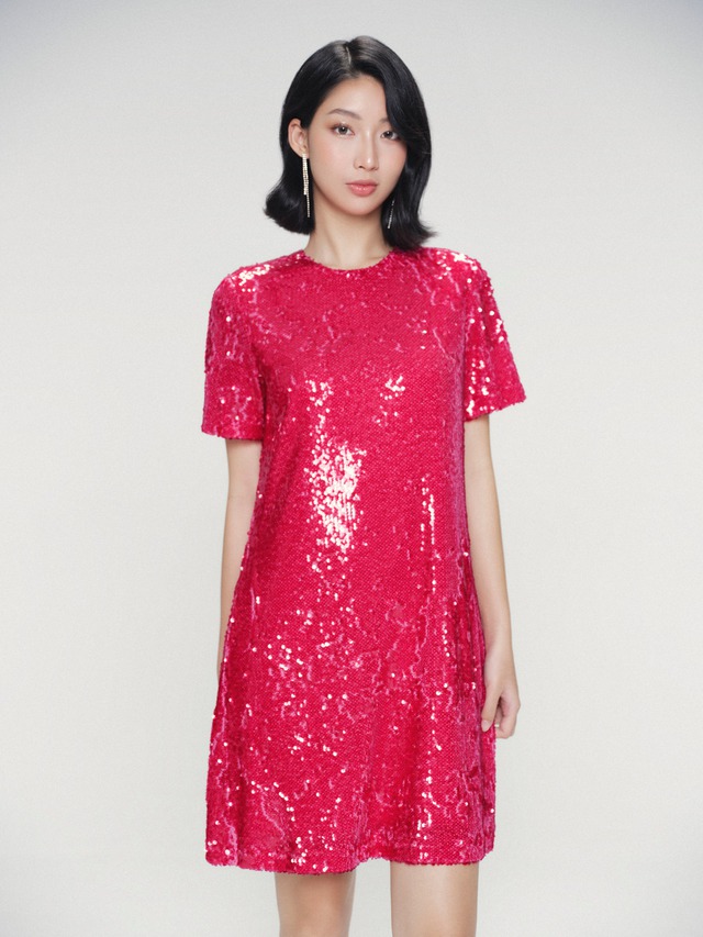 Những sắc màu quyền lực, định hình phong cách mùa lễ hội cuối năm 2025- Ảnh 3. Những sắc màu quyền lực, định hình phong cách mùa lễ hội cuối năm 2025- Ảnh 3.