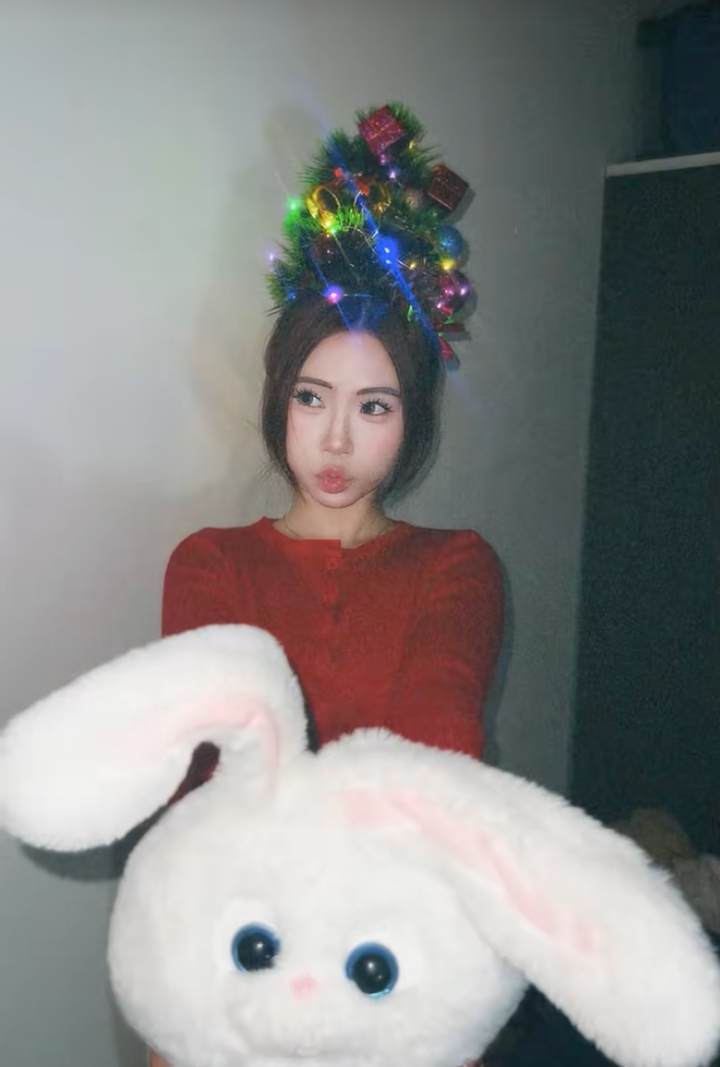 Giới trẻ phát cuồng với trào lưu buộc tóc cây thông Noel siêu xinh - Ảnh 6.