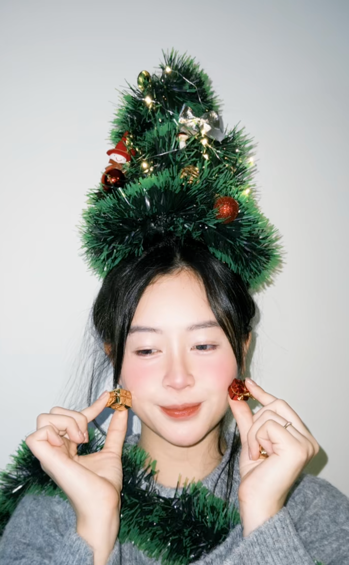 Giới trẻ phát cuồng với trào lưu buộc tóc cây thông Noel siêu xinh - Ảnh 8.