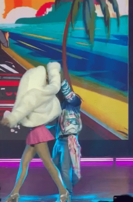 Phát hiện “mỹ nhân” khiến Binz mất tập trung, hoảng hốt không thể rap nổi!- Ảnh 2.