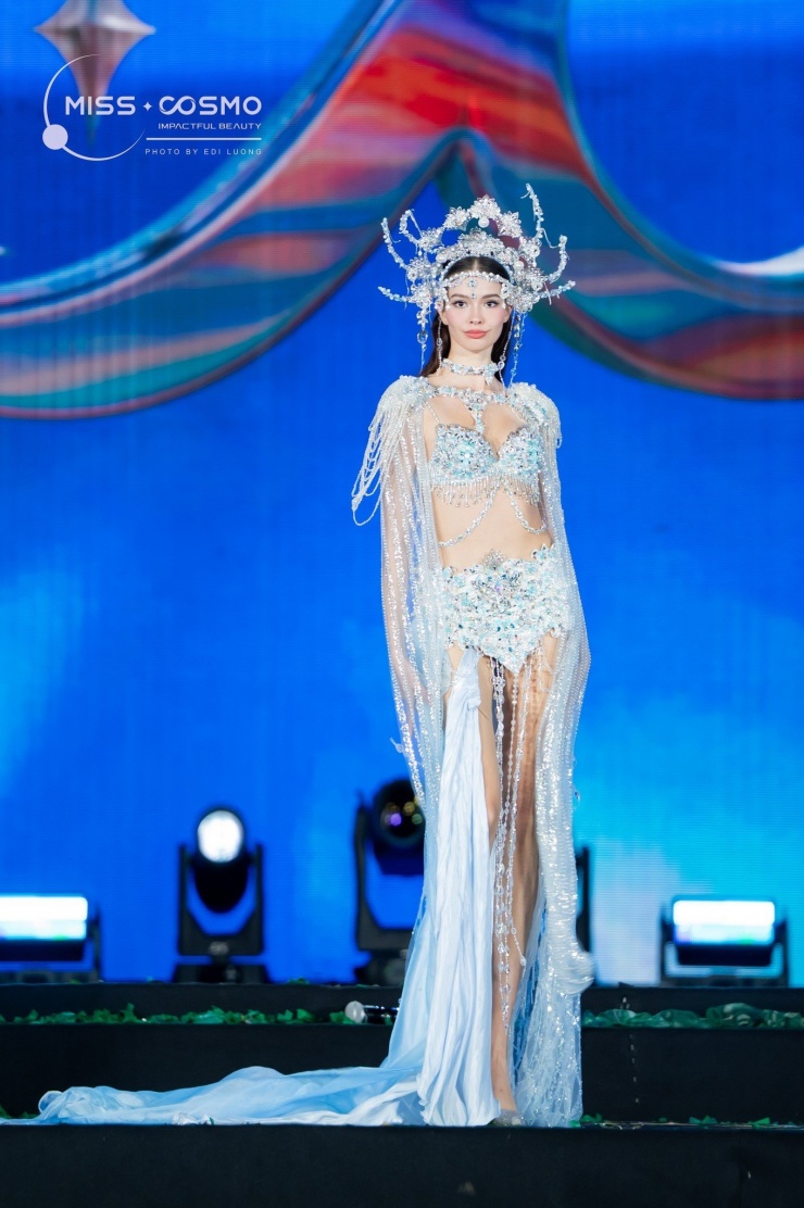 Nhiều hoa hậu gặp sự cố ở Đà Lạt 4 Nhiều hoa hậu gặp sự cố ở Đà Lạt - 3