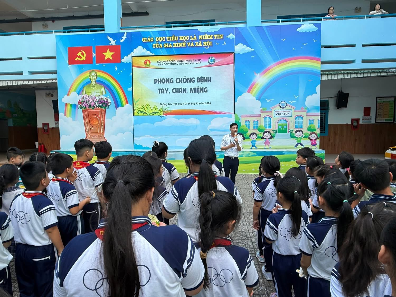 Vi rút EV71 độc lực mạnh nhất gây bệnh tay chân miệng nặng, cần đề phòng gì?- Ảnh 4. Vi rút EV71 độc lực mạnh nhất gây bệnh tay chân miệng nặng, cần đề phòng gì?- Ảnh 4.