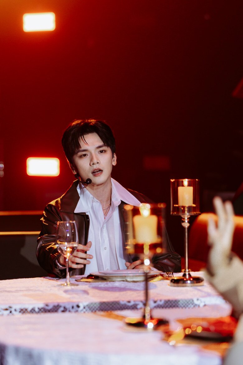 Vương Bình mang đến phần thể hiện sâu sắc, chín chắn và đầy cảm xúc.